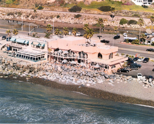 808: Picture of the Beach House in Cardiff. View after the flood during the El Nino year of 1998
